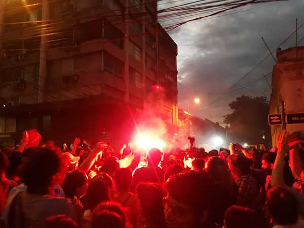 Asesinato de manifestante: libran orden de captura contra adolescente