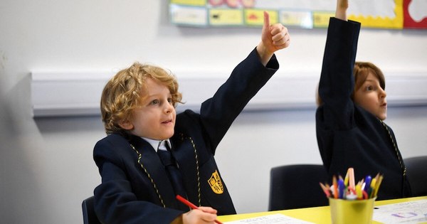 La Nación / Niños de Inglaterra vuelven a la escuela