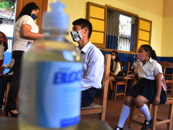 Gremios dicen que suspender clases por 15 días es “parche”