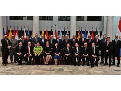 Ejecutivo dio por terminadas funciones de 9 embajadores