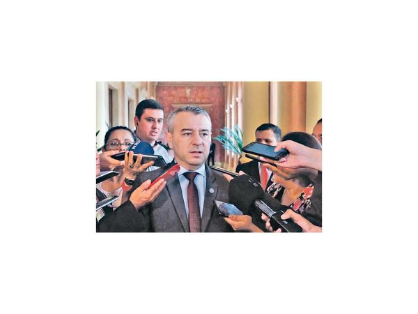 Se   malinterpretaron sus dichos sobre Nenecho, afirma Daniel Centurión
