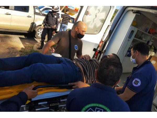 Asaltan a policías que custodiaban traslado de dinero
