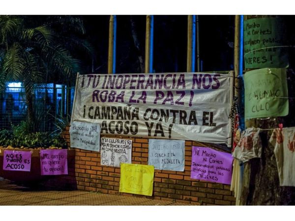 Escrachan a centros que debían brindar protección a mujeres