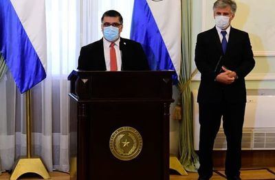 Borba ratifica que 36.000   vacunas llegarán este mes - Nacionales - ABC Color