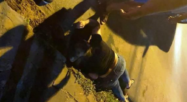 Un militar presuntamente arrojó a su pareja de su vehículo estando en marcha - Noticiero Paraguay