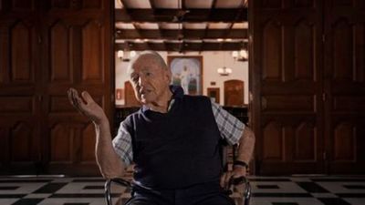 Ronny Scott: el argentino de 103 años que voló los míticos “Spitfires” para Inglaterra durante la Segunda Guerra Mundial