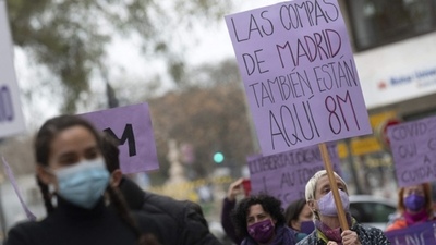 El Día Internacional de la Mujer convocó a masivas y sonoras marchas en todo el mundo | .::Agencia IP::.