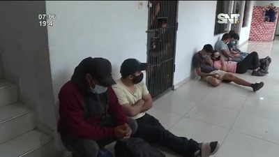 ANR: Demorados tras incidente en la manifestación - SNT