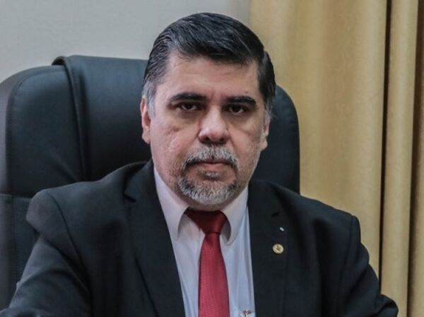 Borba hará barrida administrativa en Salud para destrabar compras