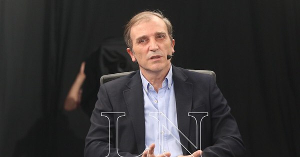 La Nación / Mateo Balmelli: “El ministro de Salud tiene que dar señales de cambio de actitud”