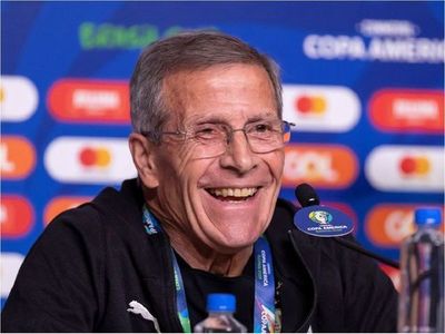 Campeón y admirado, el 'Maestro' celebra 15 años al frente de Uruguay