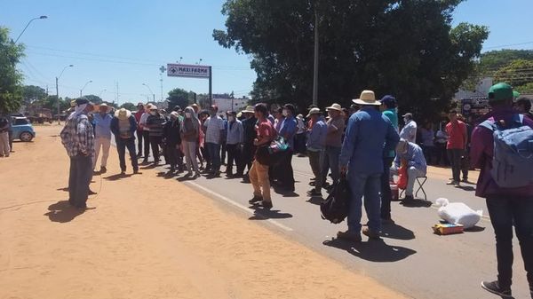 Sampedranos exigen medicamentos y amenazan con llegar hasta Asunción - Nacionales - ABC Color