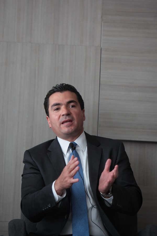 JPMorgan y BBVA buscan redirigir clientes de "forma ordenada" en México - MarketData
