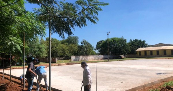 La Nación / Celebran significativos avances en obras de plazas deportivas en el departamento de Canindeyú