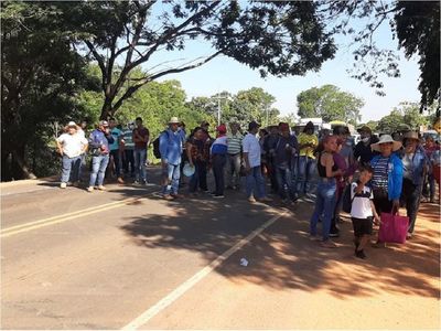 En Caaguazú, San Pedro y CDE también piden renuncia de Marito