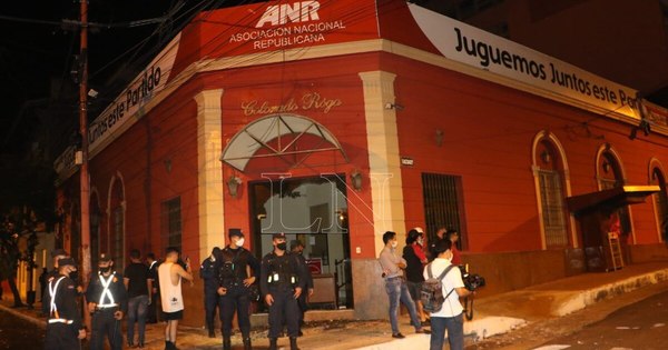 La Nación / ANR denuncia actos vandálicos
