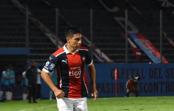 Óscar Ruiz, muy cerca de dejar Cerro Porteño