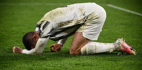 Porto da el batacazo y saca de la Champions a la 'Juve' de Cristiano