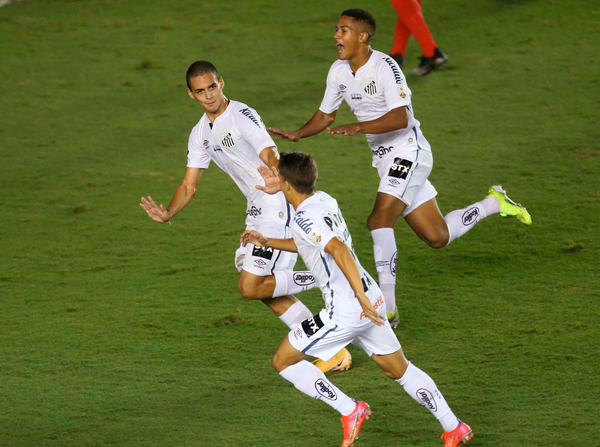 Santos y Wanderers triunfan en sus estrenos