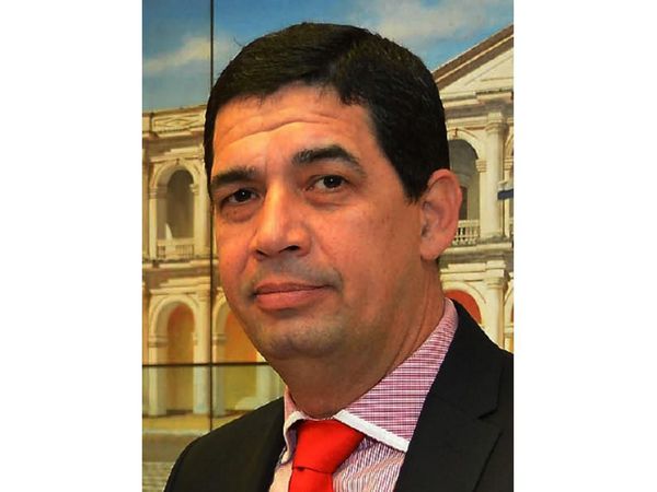 Denuncian uso de avioneta del Estado