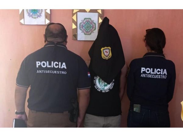 Detienen a tres miembros de una familia por un caso de sextorsión