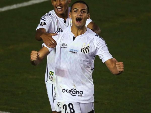 Santos da el primer golpe