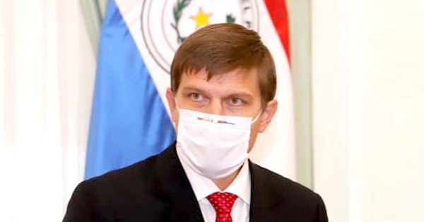 La Nación / Juan Manuel Brunetti, al frente de Educación