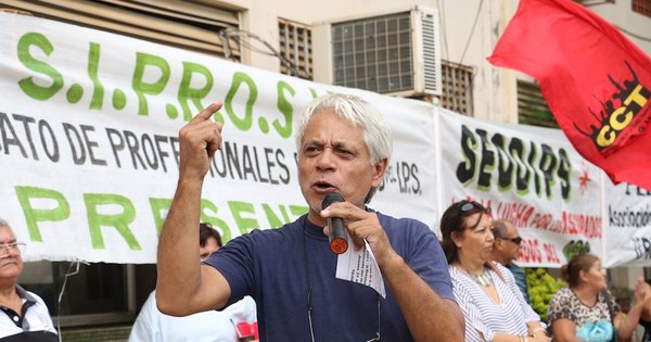 La Nación / Clase trabajadora evalúa huelga si no hay cambios