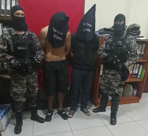 “Motochorros” fueron detenidos tras asalto a farmacia de Capiatá - Nacionales - ABC Color