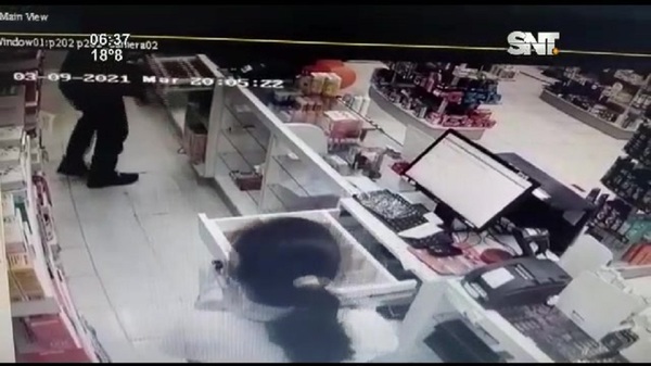 Capiatá: Capturan a motochorros minutos después de asaltar una farmacia - SNT