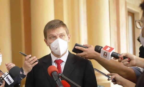 Diario HOY | Educadores, atentos a las medidas de Brunetti: “La suerte está echada”