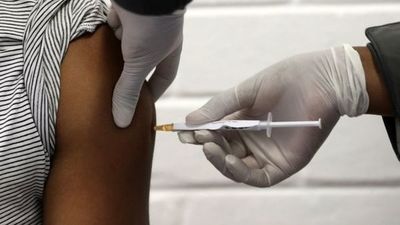 Cerca del 60% de los mayores de 65 años recibieron al menos una dosis de la vacuna en EEUU | .::Agencia IP::.