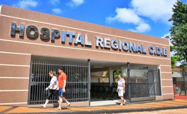 Tras dar a luz, adolescente huye del Hospital Regional
