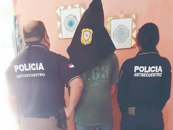 Perdió su celu en Bolt y el hijo del chofer le sextorsionó