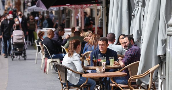 La Nación / Israel vuelve casi a la normalidad con la reapertura de restaurantes