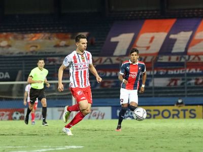 El motivo del cruce verbal entre Zeballos y jugadores de Cerro