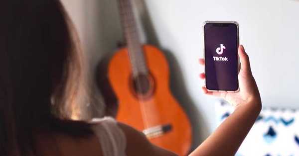 Padre obligó a su hija a disculparse por bailar “twerking” en TikTok - C9N