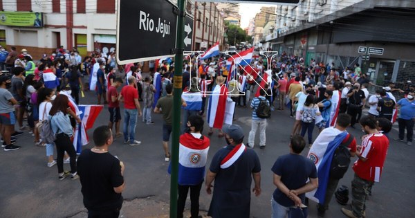 La Nación / “Trae tu libelo acusatorio”: convocan a juicio político ciudadano