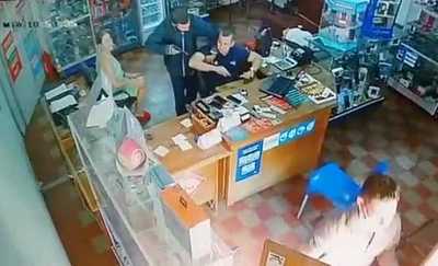 Policía al fin la pega una: dos asaltantes son detenidos después de un robo (video) | Radio Regional 660 AM