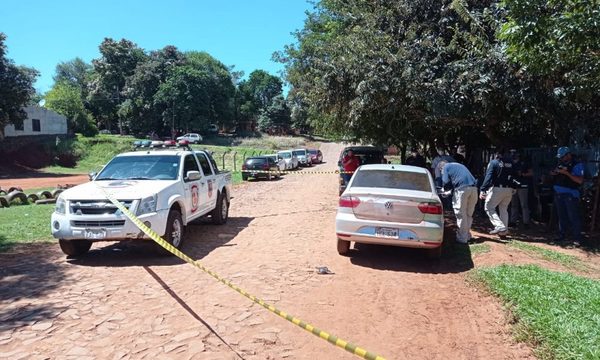 Desconocidos abandonan vehículo robado tras efectuar disparos contra patrullera