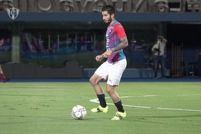 Villasanti alcanzó los 100 partidos en Primera del fútbol paraguayo
