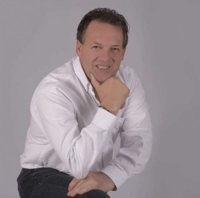 Ahora se hace llamar Peter Safstrand, pero con viejas promesas y mentiras para pedrojuaninos