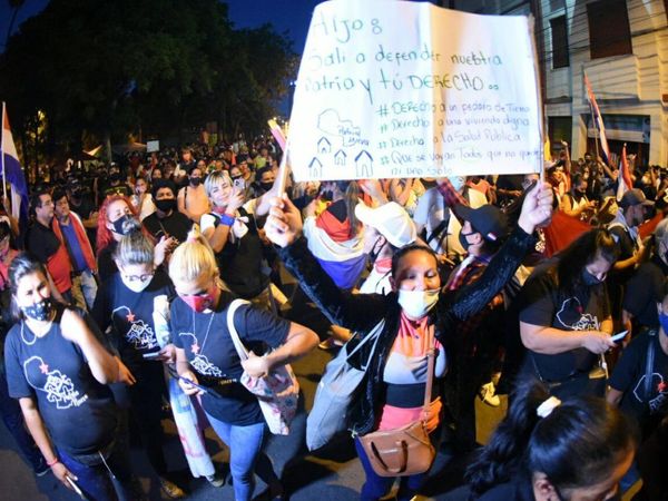 Sexto día de manifestaciones al grito de "¡Fuera Marito!"