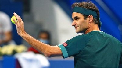 Federer regresa con triunfo tras 13 meses fuera