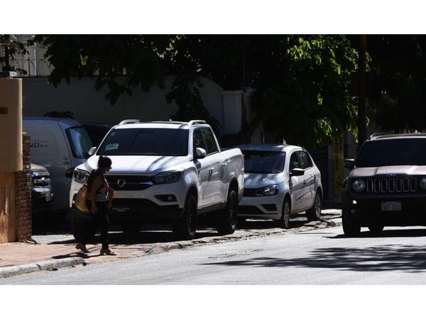 Aguardan estudio de ordenanza para estacionamiento tarifado