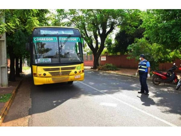 Transportistas exigen aumento del pasaje o paran en Itapúa