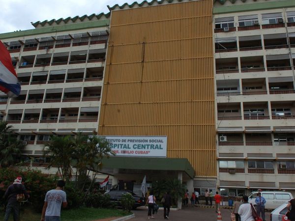 Titular de IPS critica la burocracia para compra urgente de fármacos