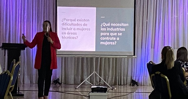 La Nación / Lanzan proyecto Actualízate para fortalecer capacidades de mujeres en áreas técnicas