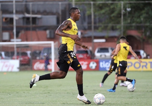 Guaraní recibe este jueves al Atlético Nacional