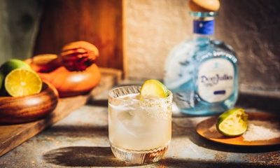 Clase de coctelería en la Semana británica